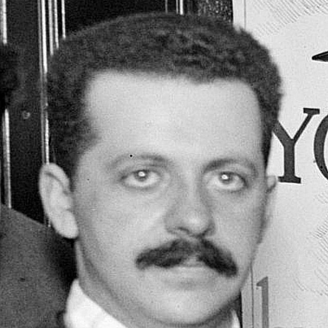 Эдвард Бернейс
