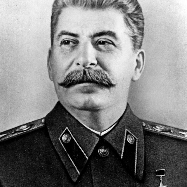 Иосиф Сталин