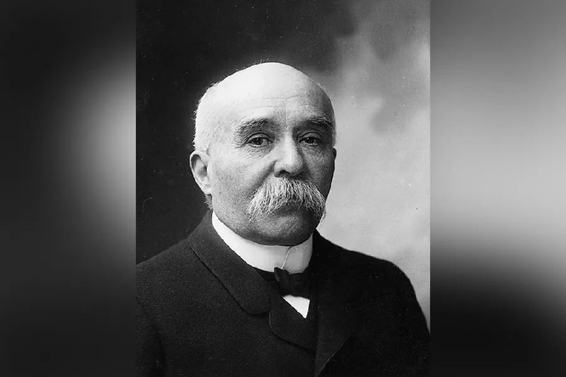 Жизнь любого человека наиболее интересна тогда, когда он терпит поражение, - я это хорошо знаю…